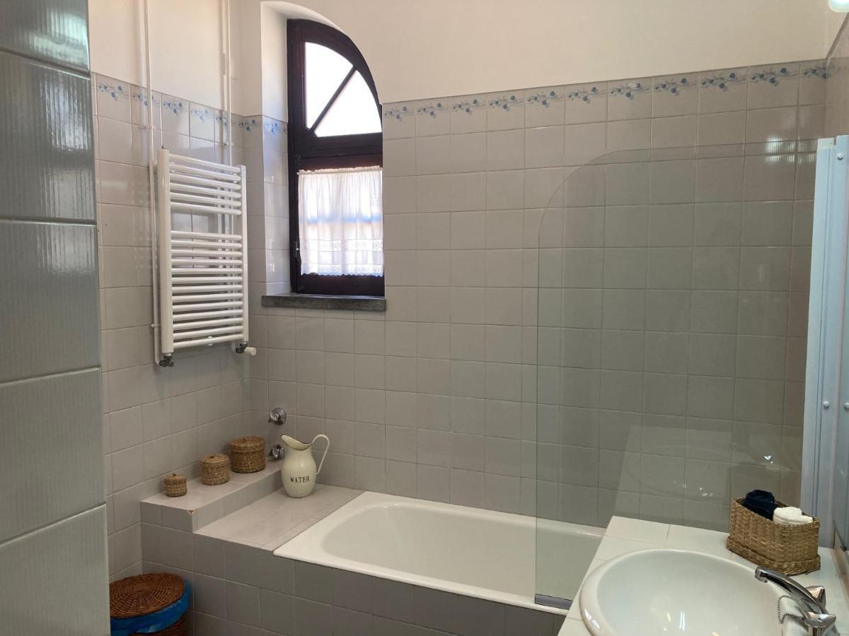 Moradia no Pinhal com Piscina - Espaço e Privacidade para as suas Férias! Sintra Esterno foto
